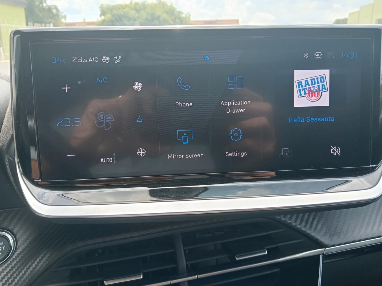 Peugeot 208 Hybrid 100 e-DCS6 Allure 2025