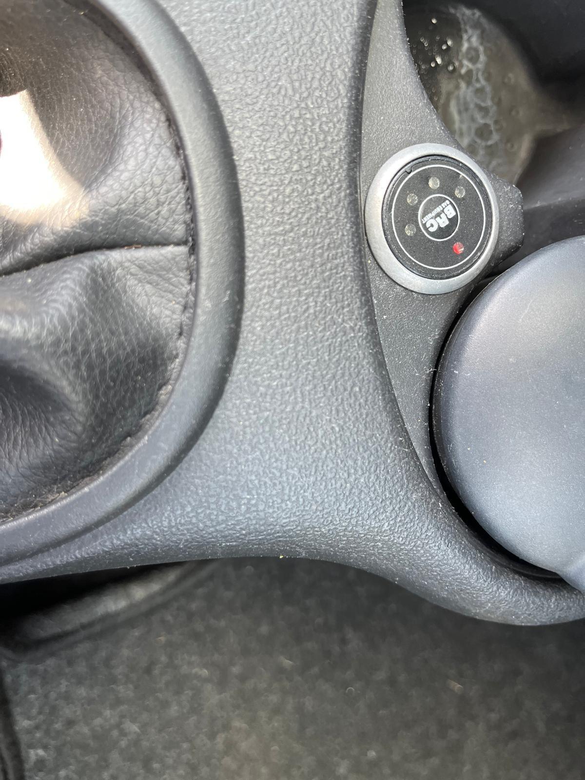 Nissan micra 5P- 1.2 gpl -full-12/2012