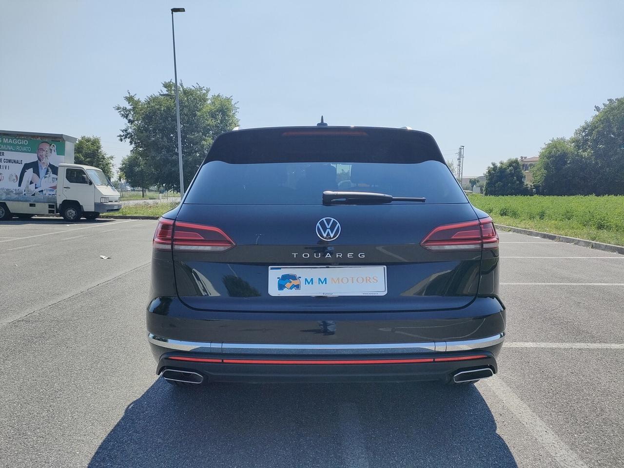 VOLKSWAGEN Touareg 3.0 V6 tdi Elegance 286cv tiptronic