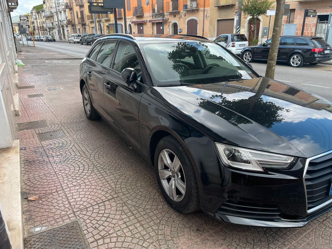 Audi A4 Avant 2.0 TDI 190 CV ultra S tronic Design