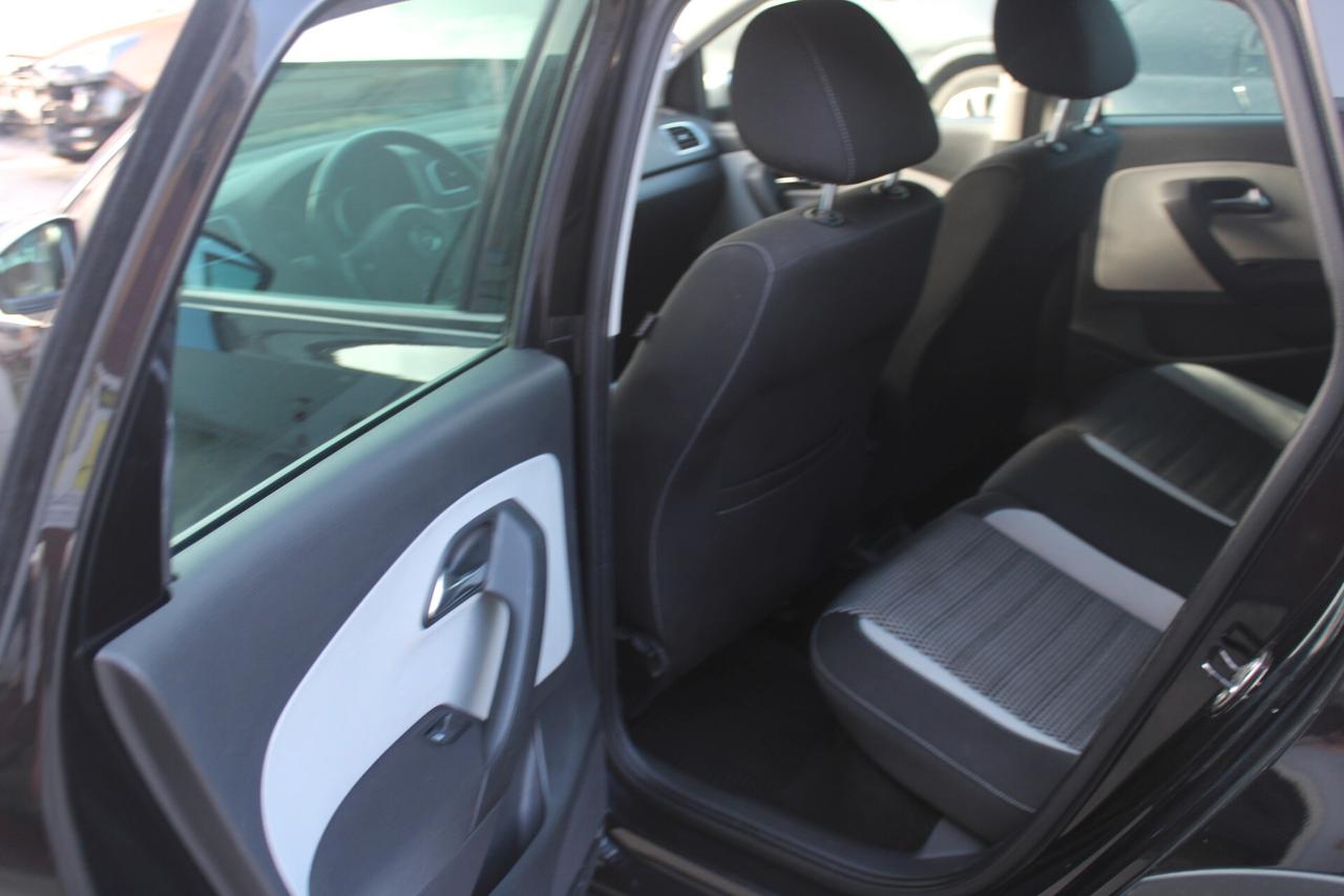 Volkswagen Polo cross 1.6 TDI 90CV DPF DSG 5 porte Highline