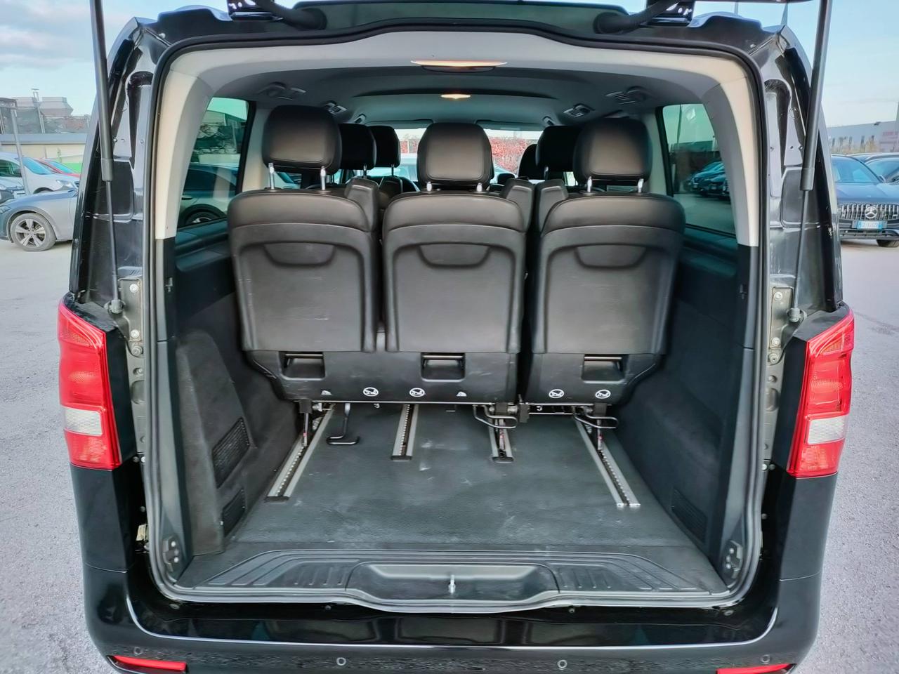 Mercedes-Benz Vito III 116 - vito 116 cdi long tourer pro auto my20