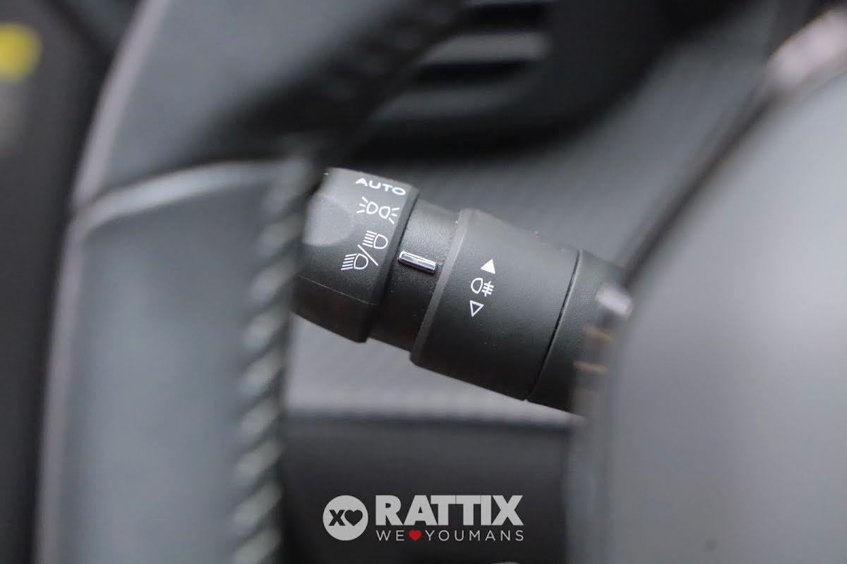 Peugeot e-208 motore elettrico 100kW Allure Pack