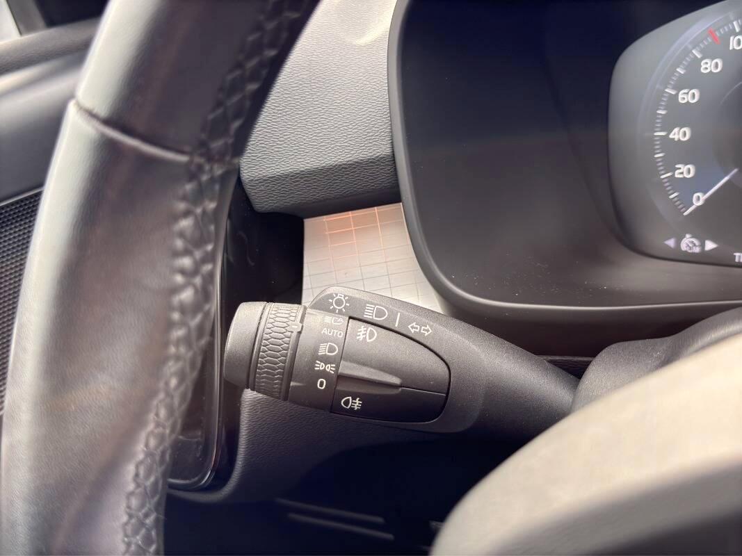 Volvo XC40 1.5 t3 Inscription 163cv auto Con CARPLAY