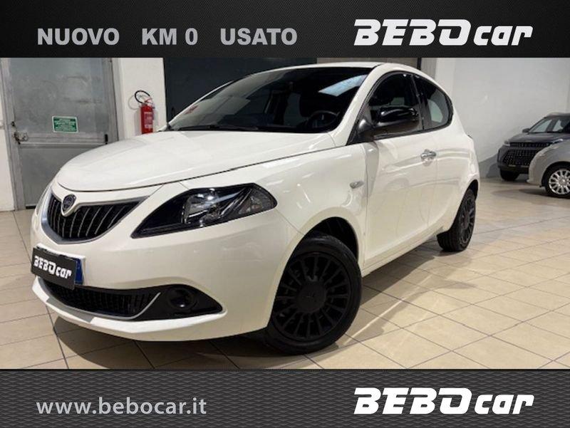 Lancia Ypsilon 1.0 FireFly 5 porte S&S Hybrid Silver