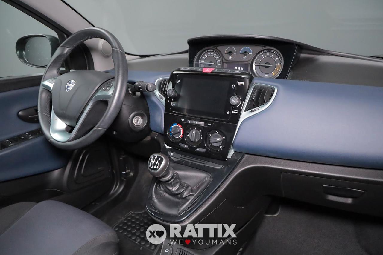 Lancia Ypsilon 1.0 Firefly Hybrid 70CV Platino