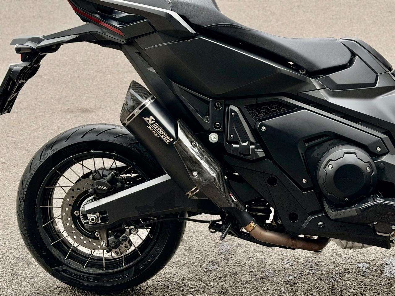 Honda X-ADV 750 • Depotenziata A2 • Garanzia Honda 2030 • Akrapovic