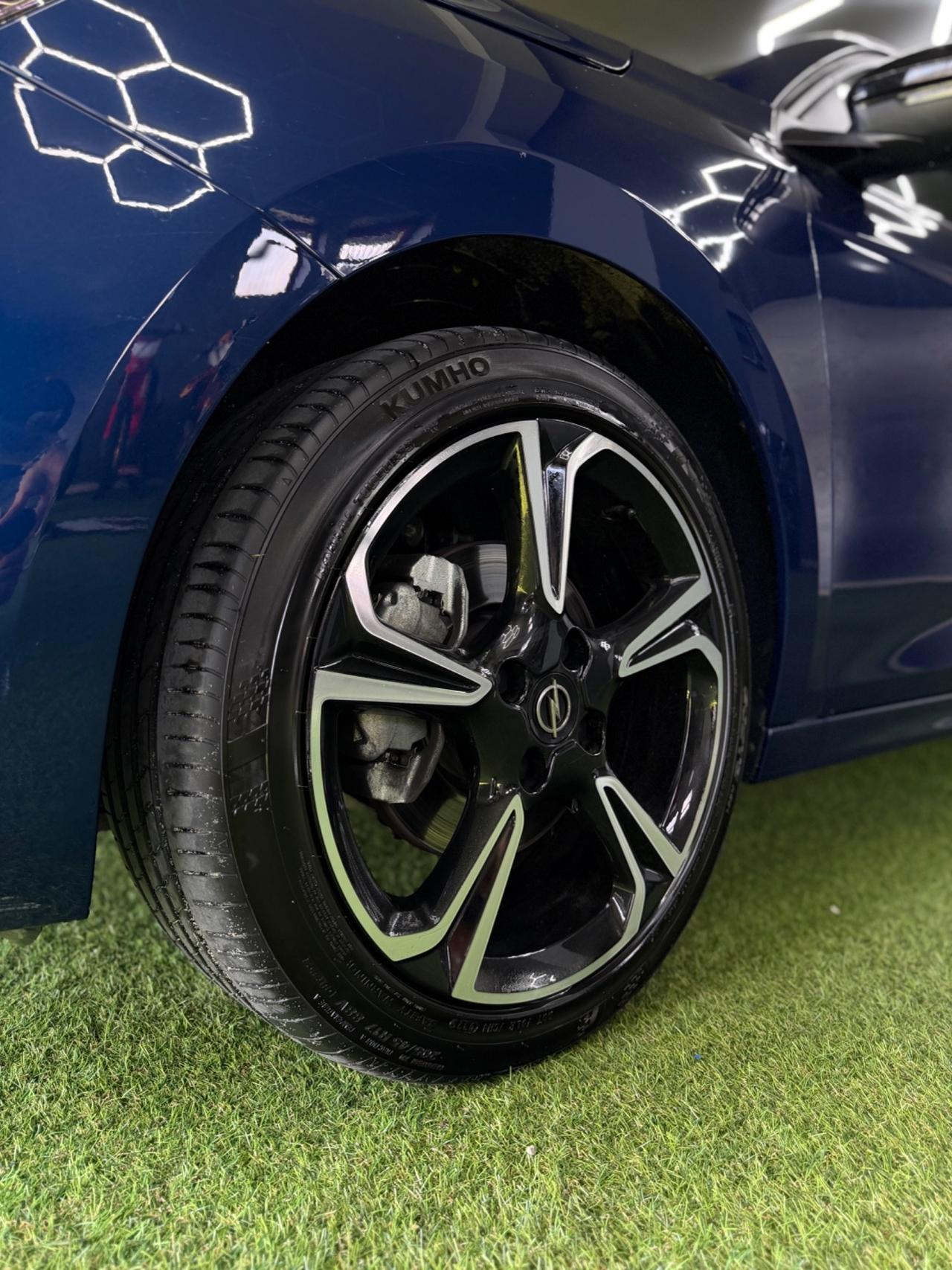 Opel Corsa 1.5 D 100 CV GS Line