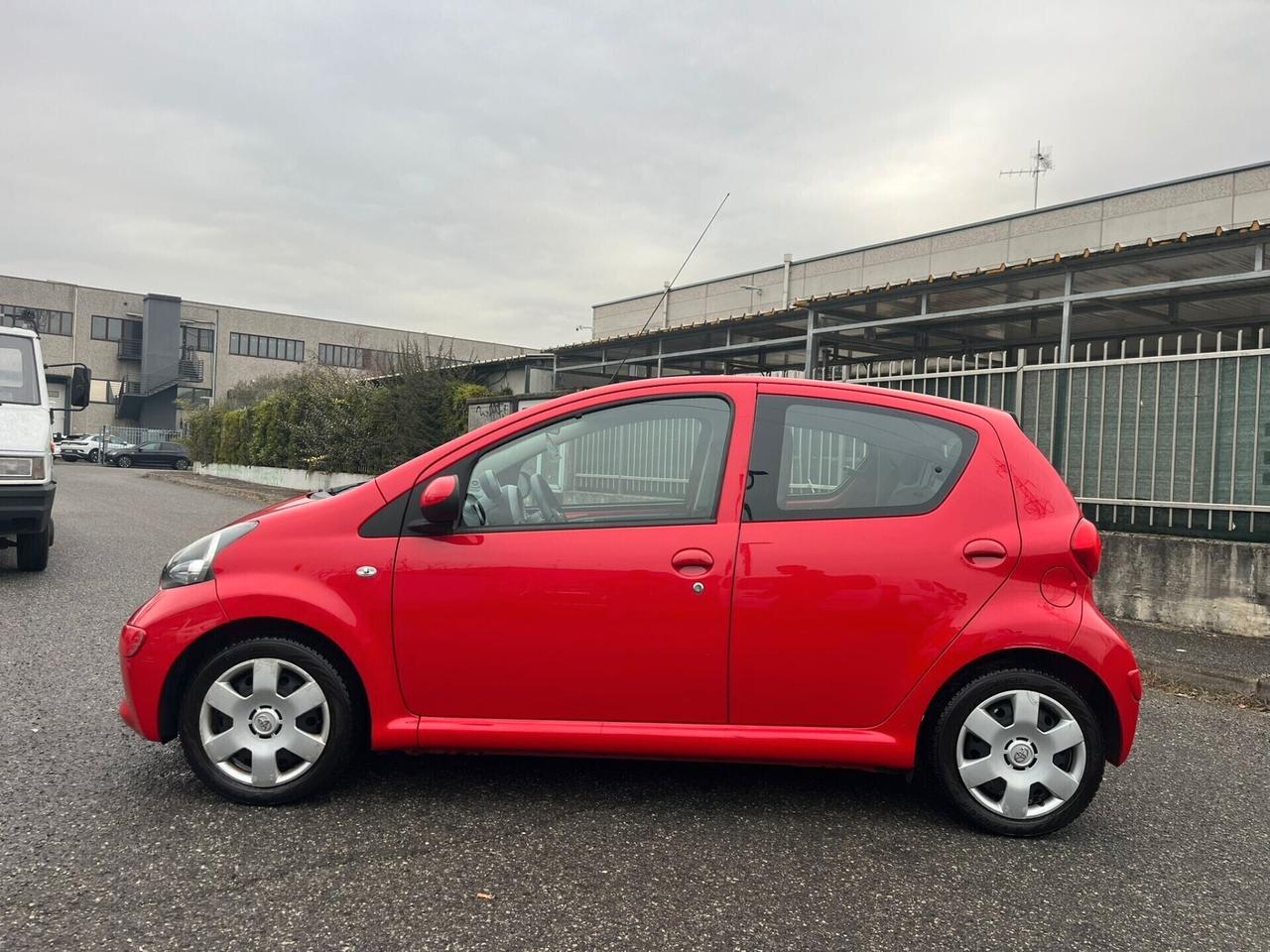 Toyota Aygo 1.0 BENZ SOLO 40.000 KM