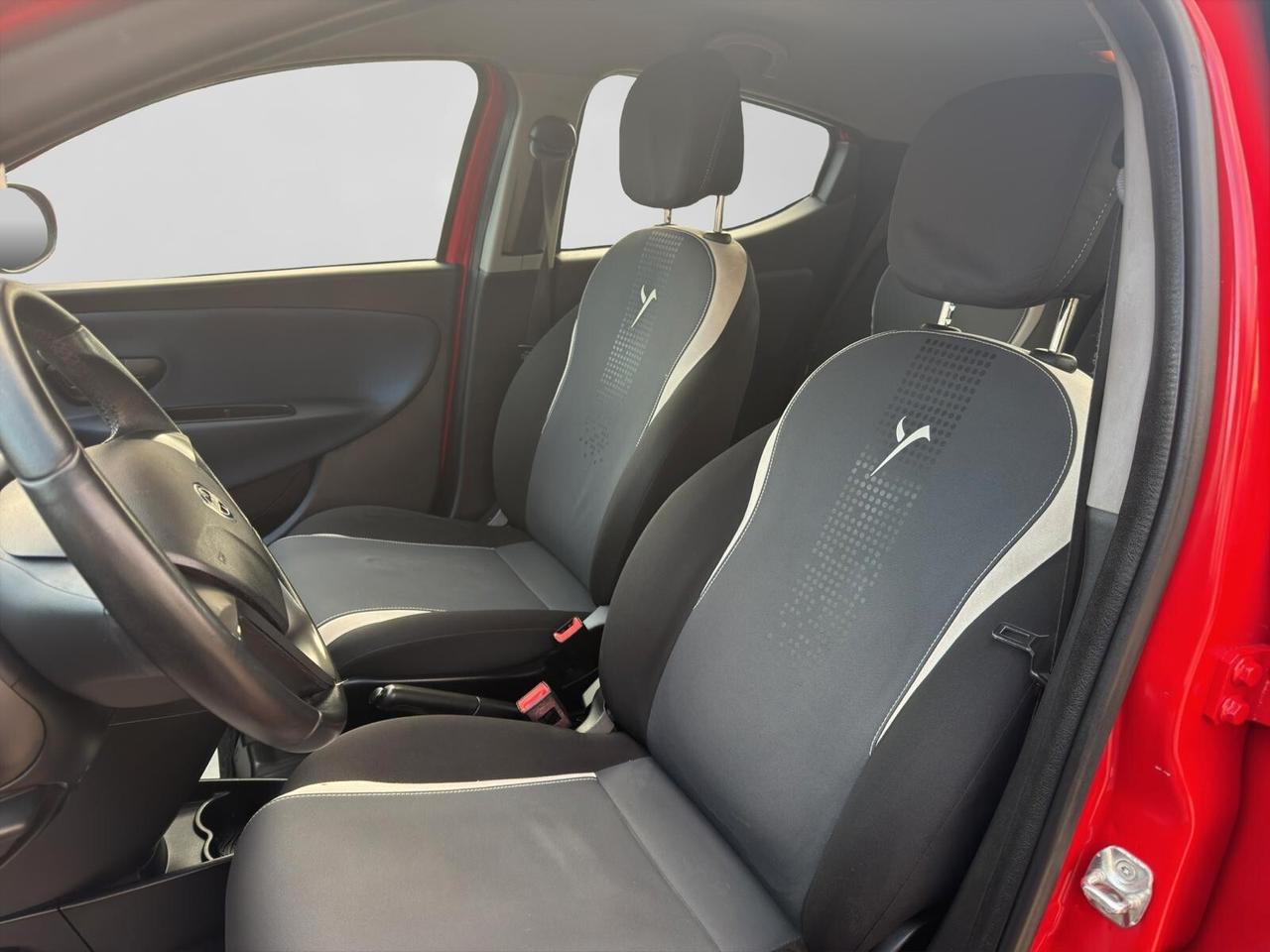 Lancia Ypsilon 0.9 TwinAir Ecochic Elefantino