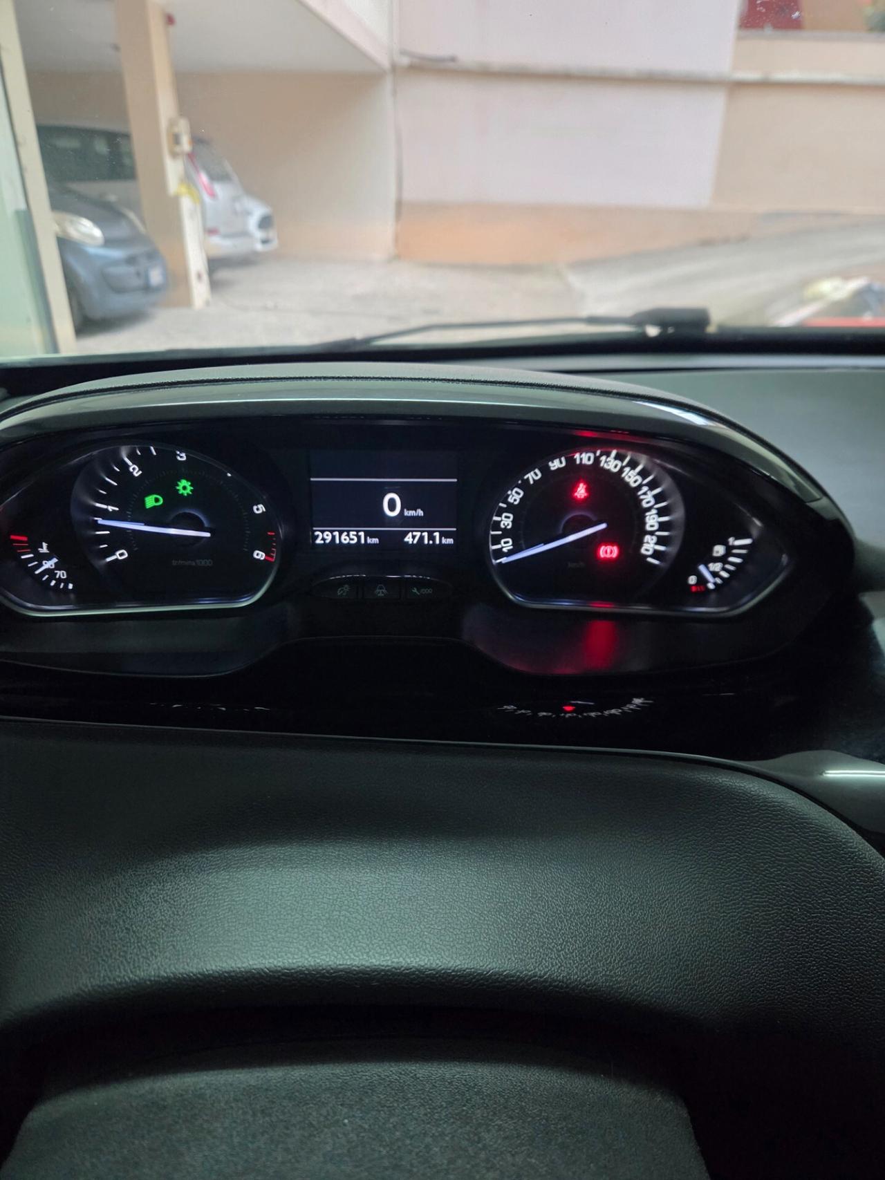 Peugeot 208 1.6 e-HDi 92 CV Stop&Start 3 porte Allure