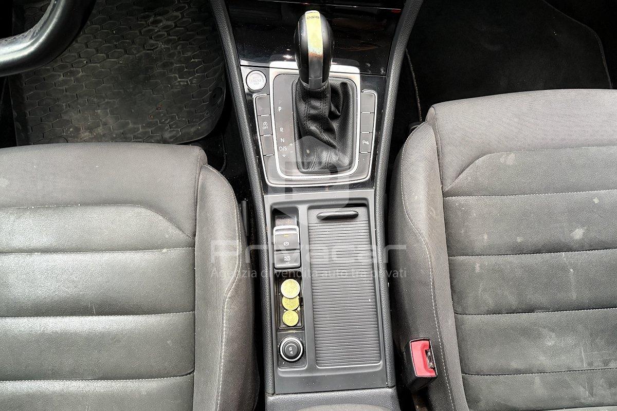 VOLKSWAGEN Golf 1.4 TGI DSG 5p. Highline BlueMotion