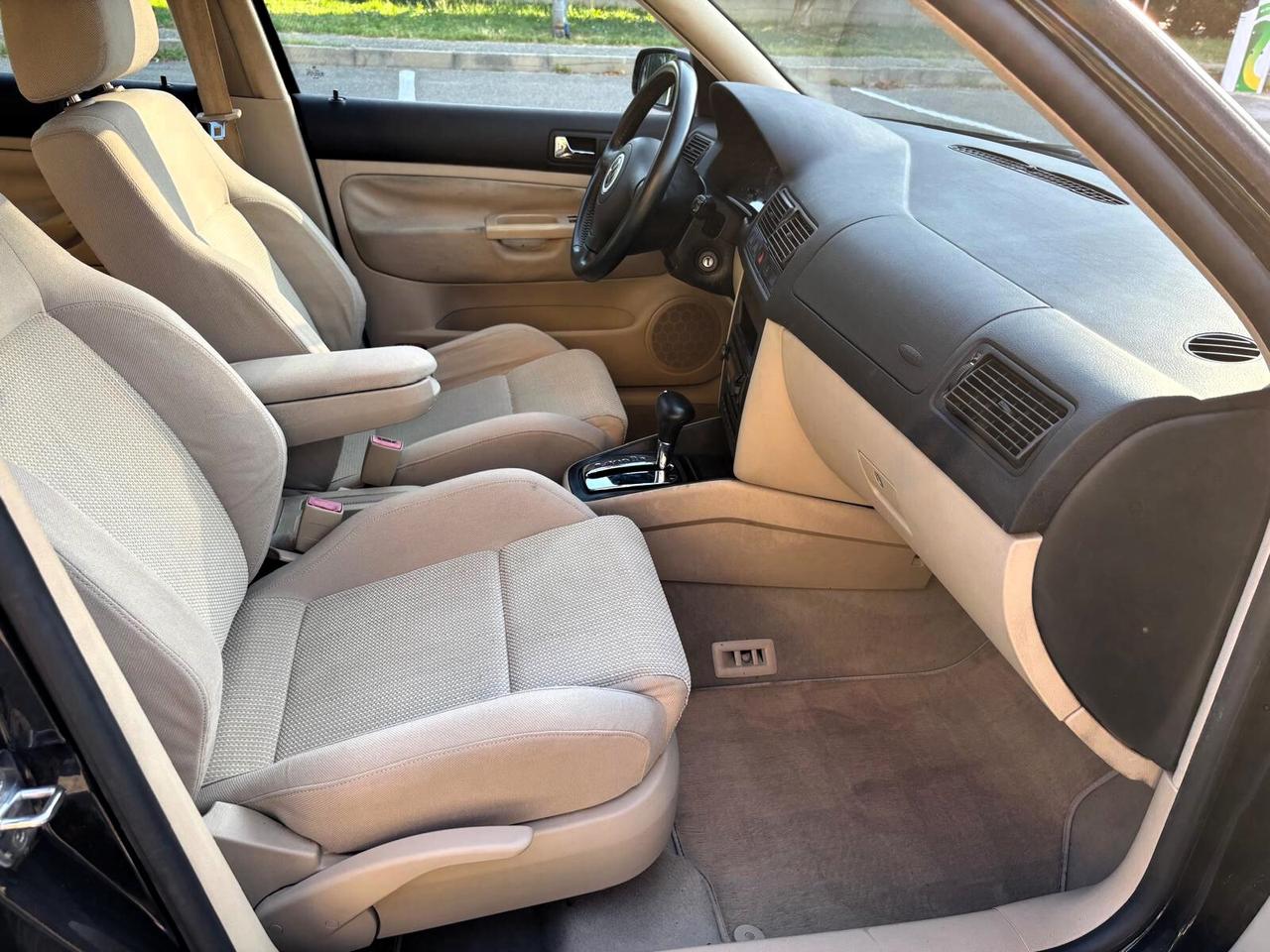 Volkswagen Golf 1.6 16v Aut. Highline ASI