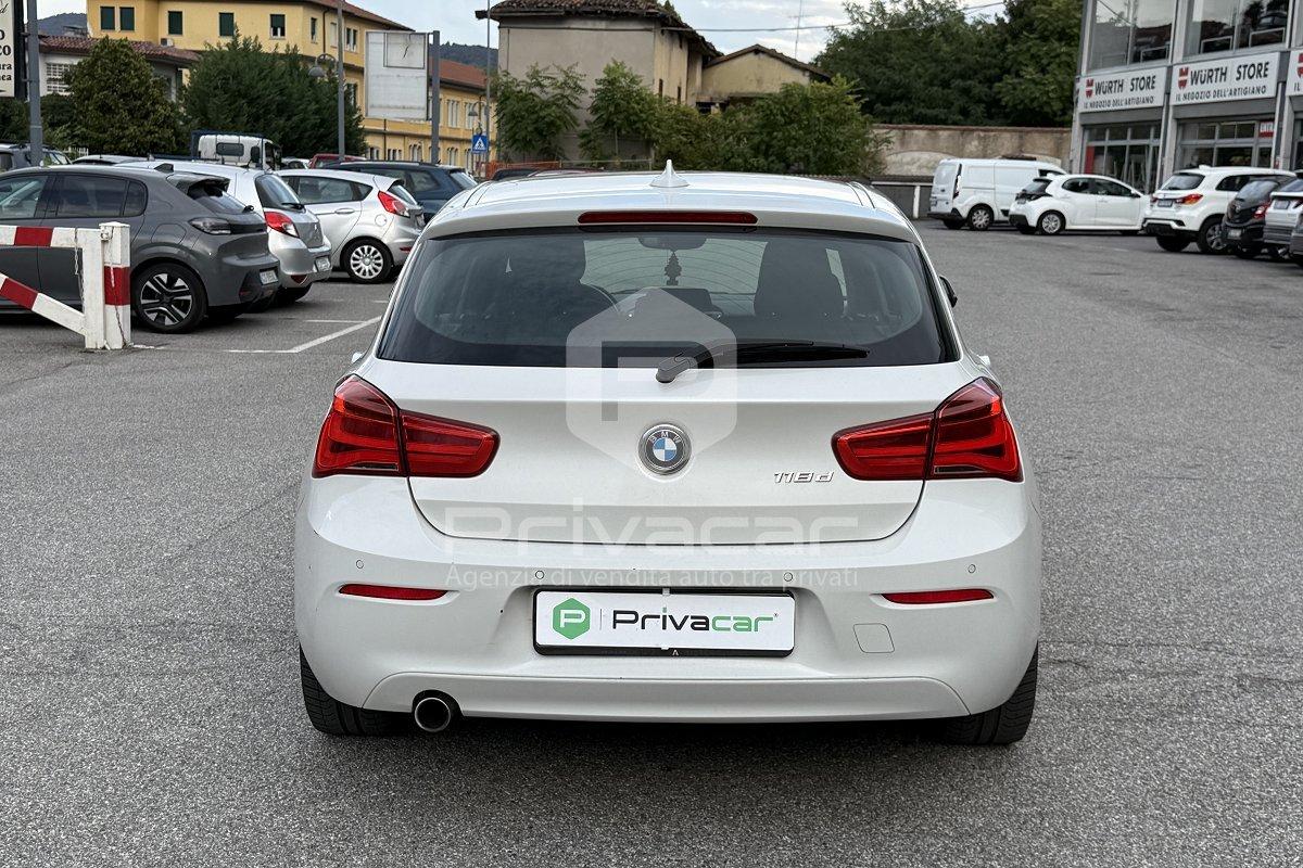 BMW 118d 5p. Advantage