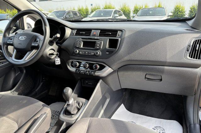 KIA Rio 1.1 CRDi WGT 5p. EX ( NO GARANZIA )