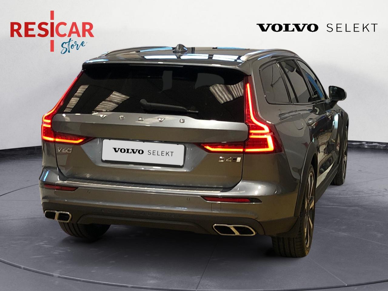 VOLVO V60 Cross Country 2.0 d4 polestar pro awd 200cv geartronic