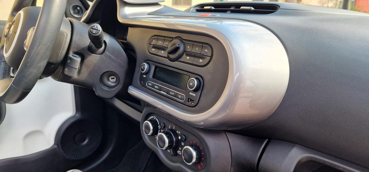 Renault Twingo 1.0 BENZINA 69CV LIMITED/CABRIOLET