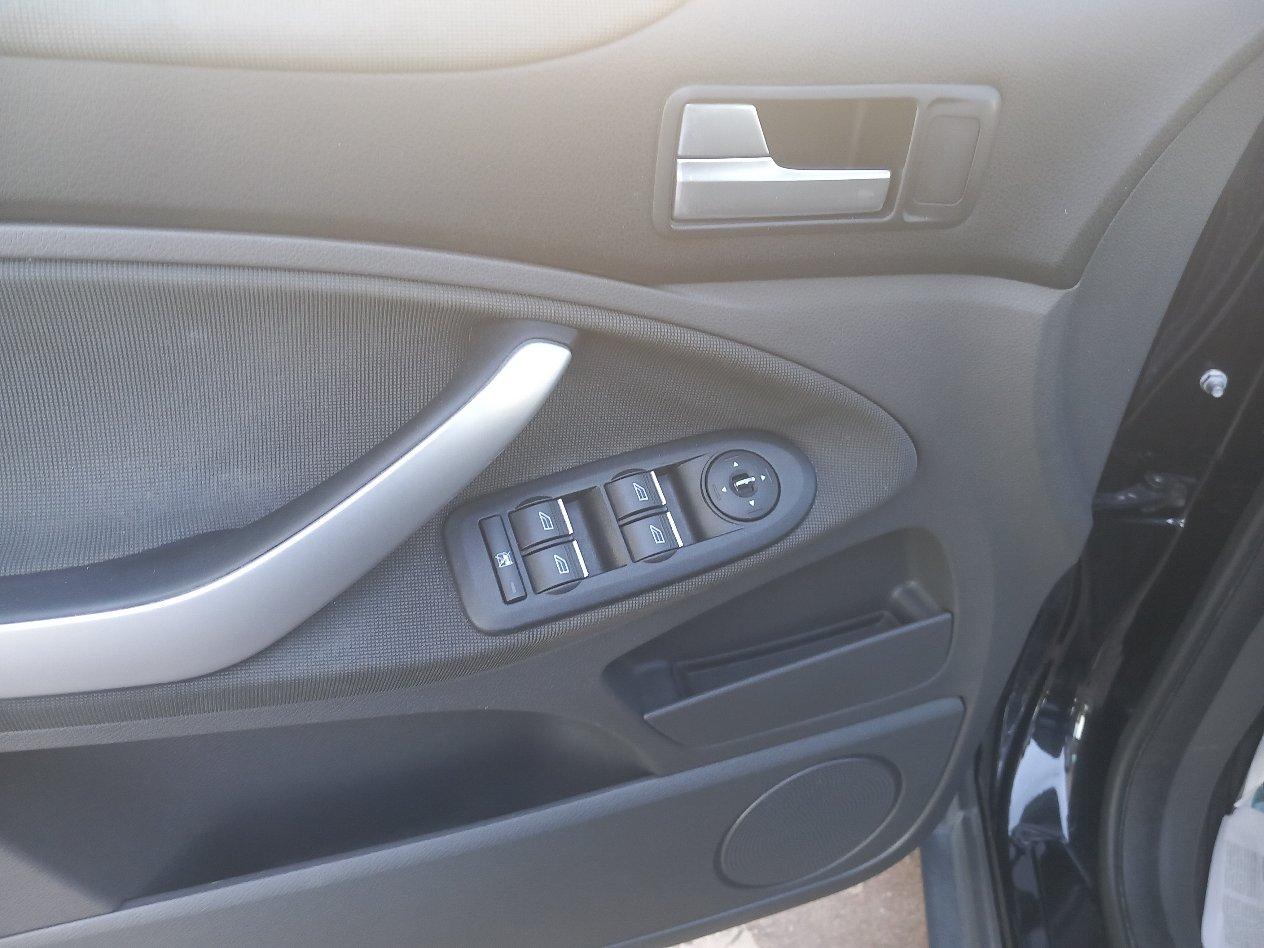 Ford Kuga 2.0 tdci Titanium 4wd 136cv dpf