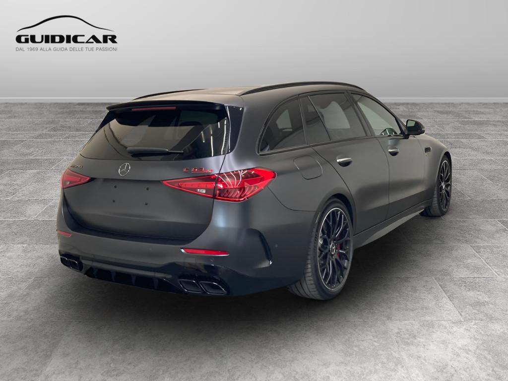 Mercedes-Benz Mercedes-AMG C 63 S e Performance Statio