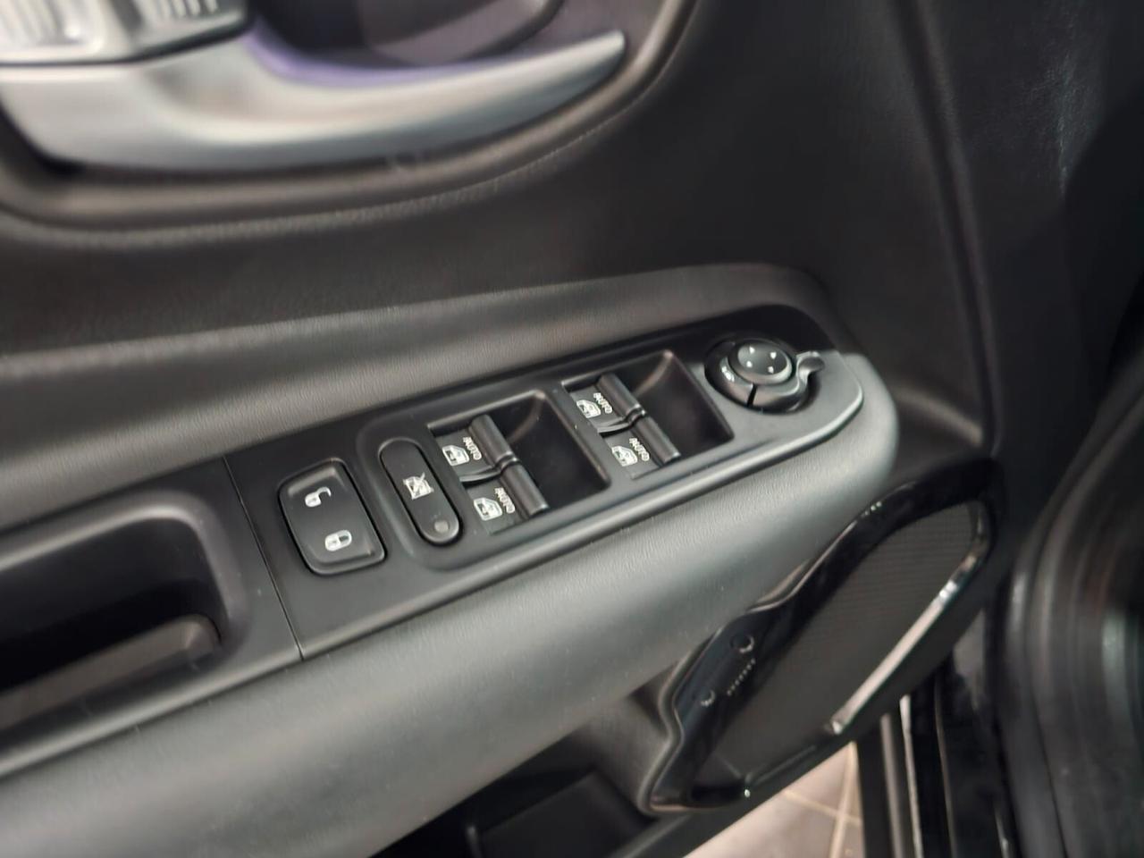 NUOVA JEEP RENEGADE LIMITED BLACK LINE 1.6 MJT 130CV