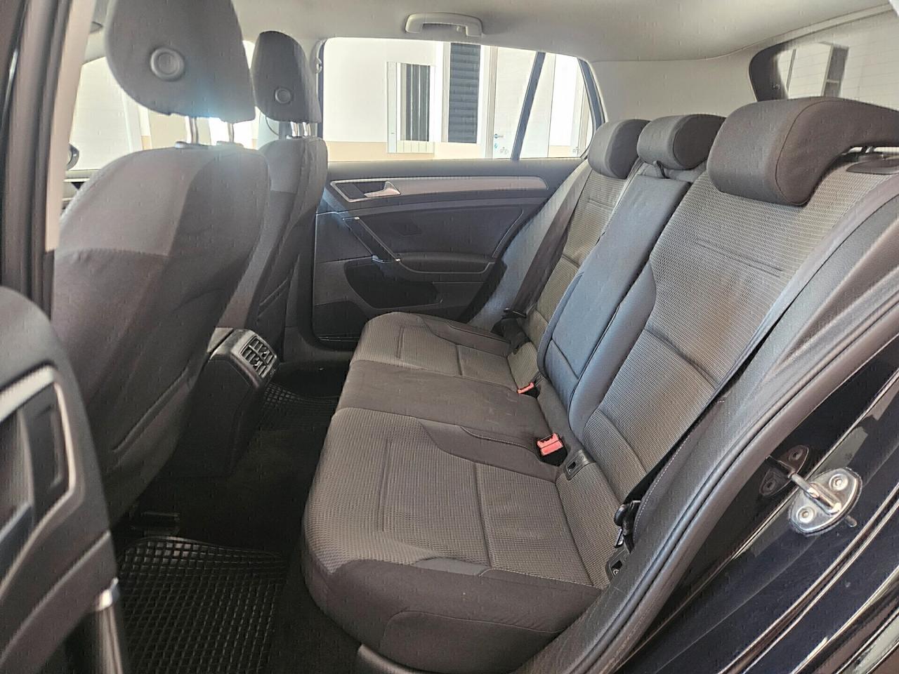 Volkswagen Golf 1.6 TDI 5p. Highline BlueMotion Technology