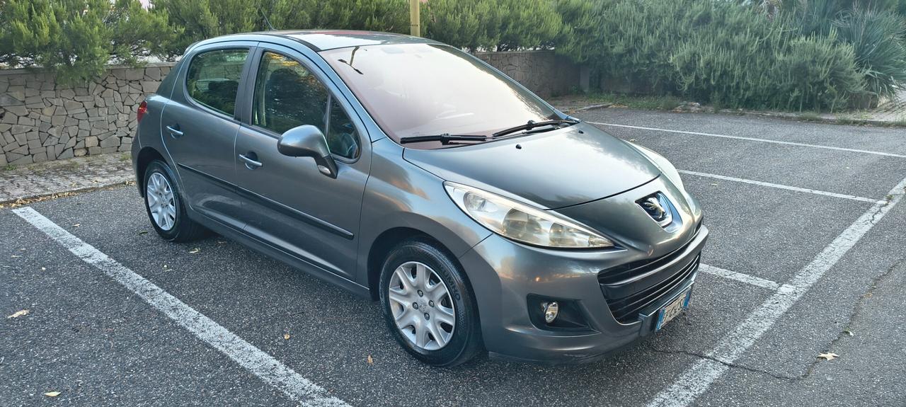 Peugeot 207 1.4 HDi 70CV 5p. Access