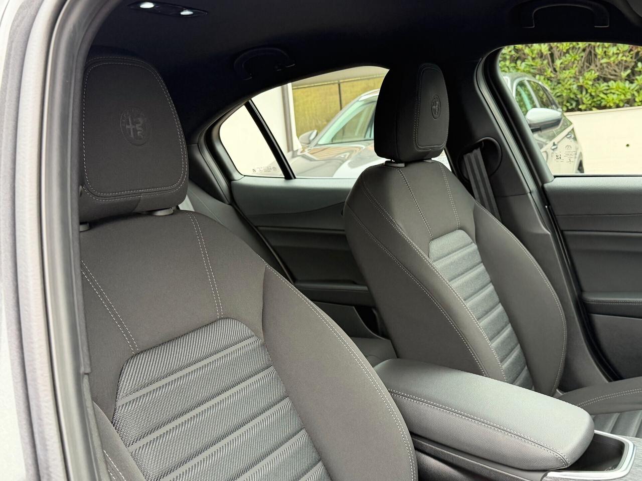 Alfa Romeo Giulia 2.2 TURBODIESEL 160 cv. AT8 SUPER BUSINESS