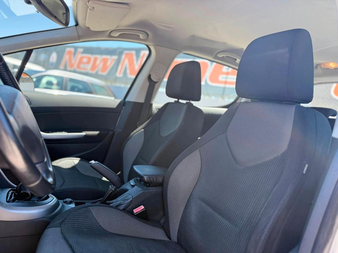 Peugeot 308 1.6 e-HDI 92cv Active 2012