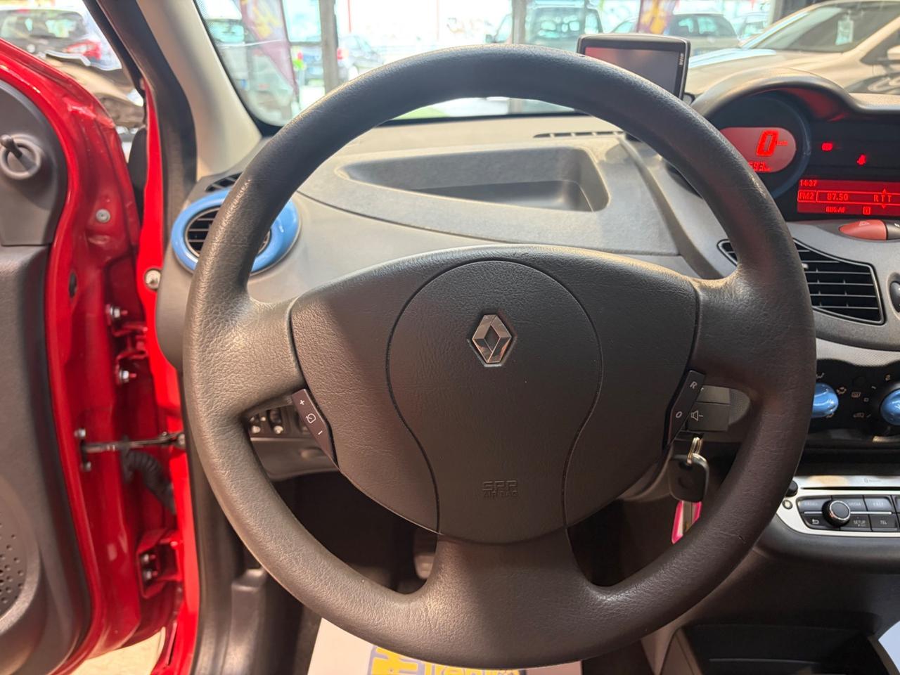Renault Twingo 1.2 16V Etoile solo 110.000 km