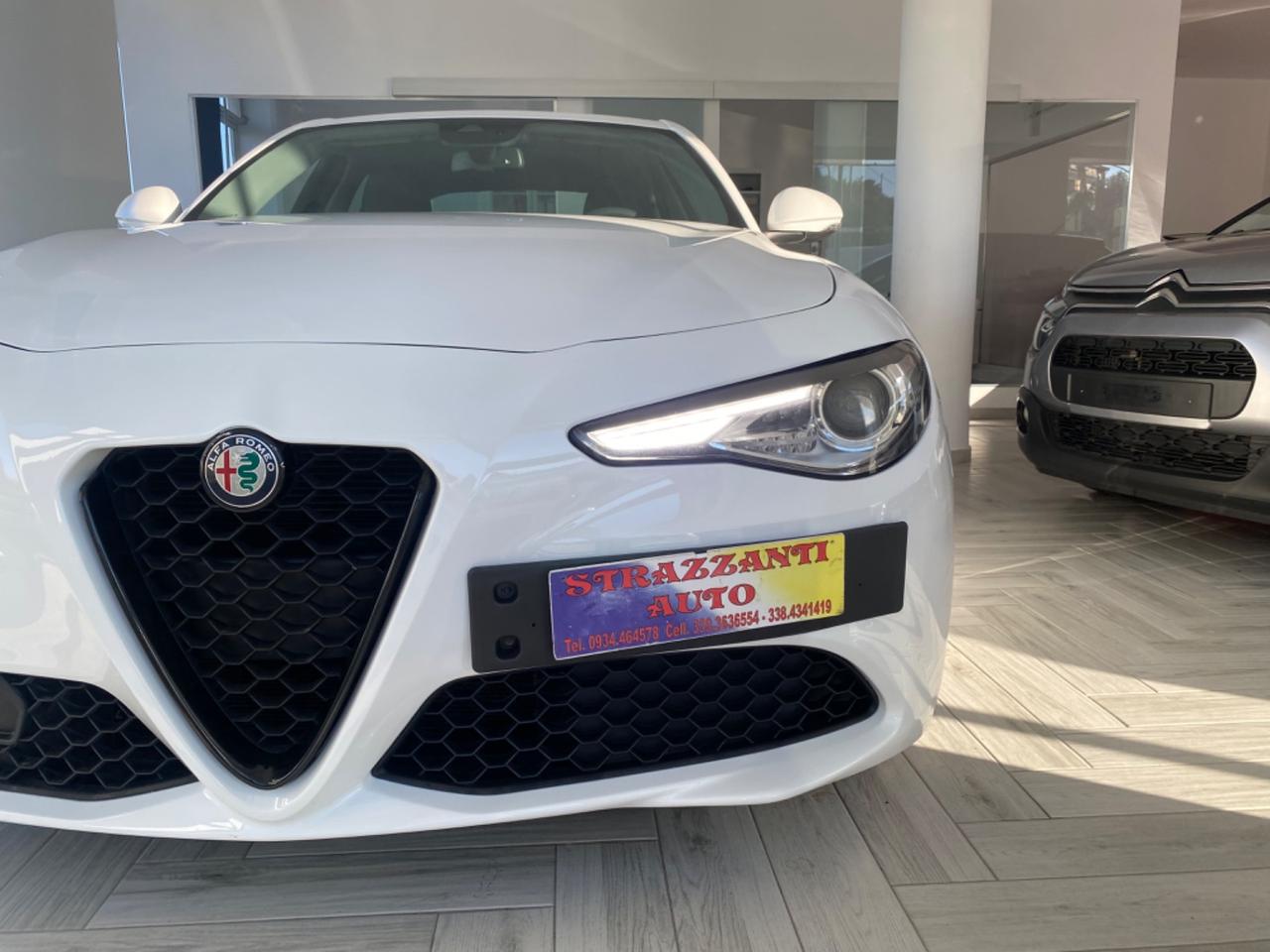 Alfa Romeo Giulia 2.2 TurboD B-tech AT8 FULL LED2020
