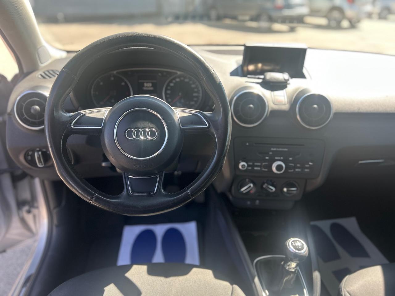 Audi A1 1.6Tdi Ambition PERFETTA
