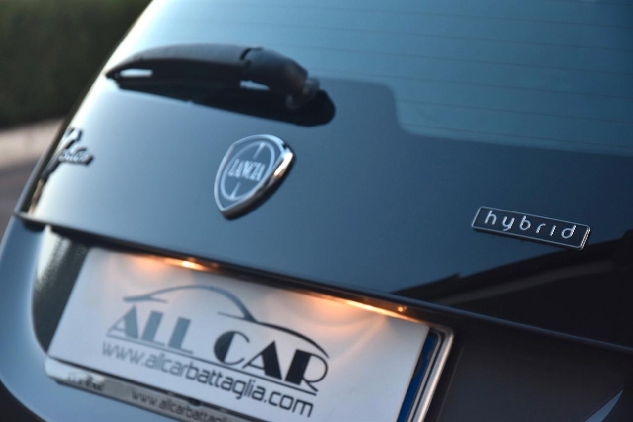 Lancia Ypsilon 1.0 Hybrid Gold