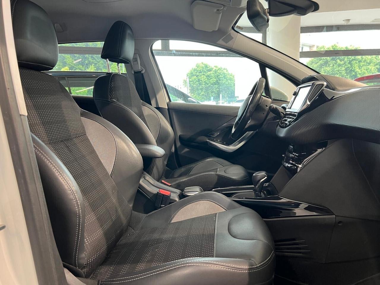 Peugeot 2008 BlueHDi 120 EAT6 S&S Allure