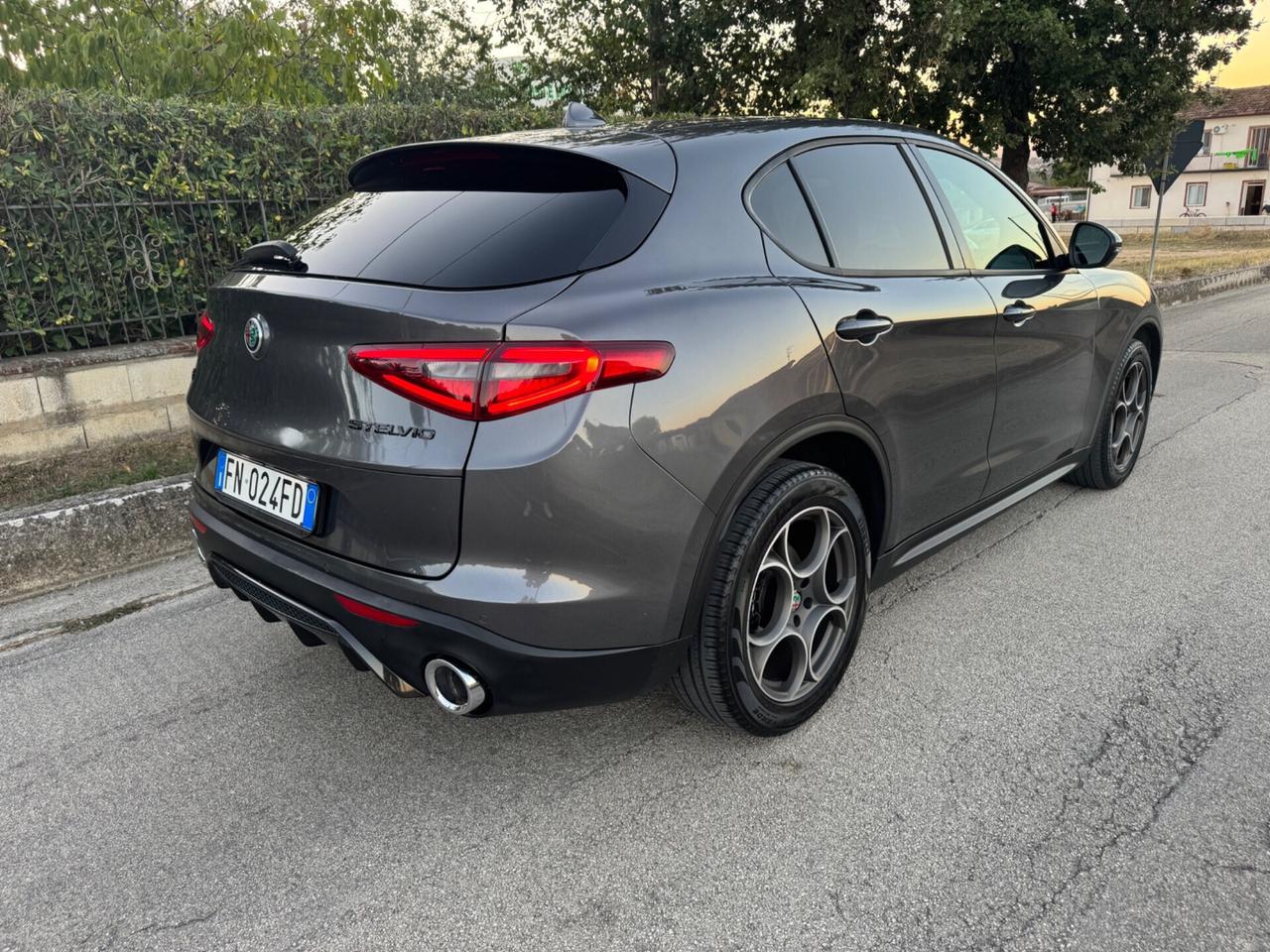 Alfa Romeo Stelvio 2.2 Turbodiesel 210 CV AT8 Q4 Executive