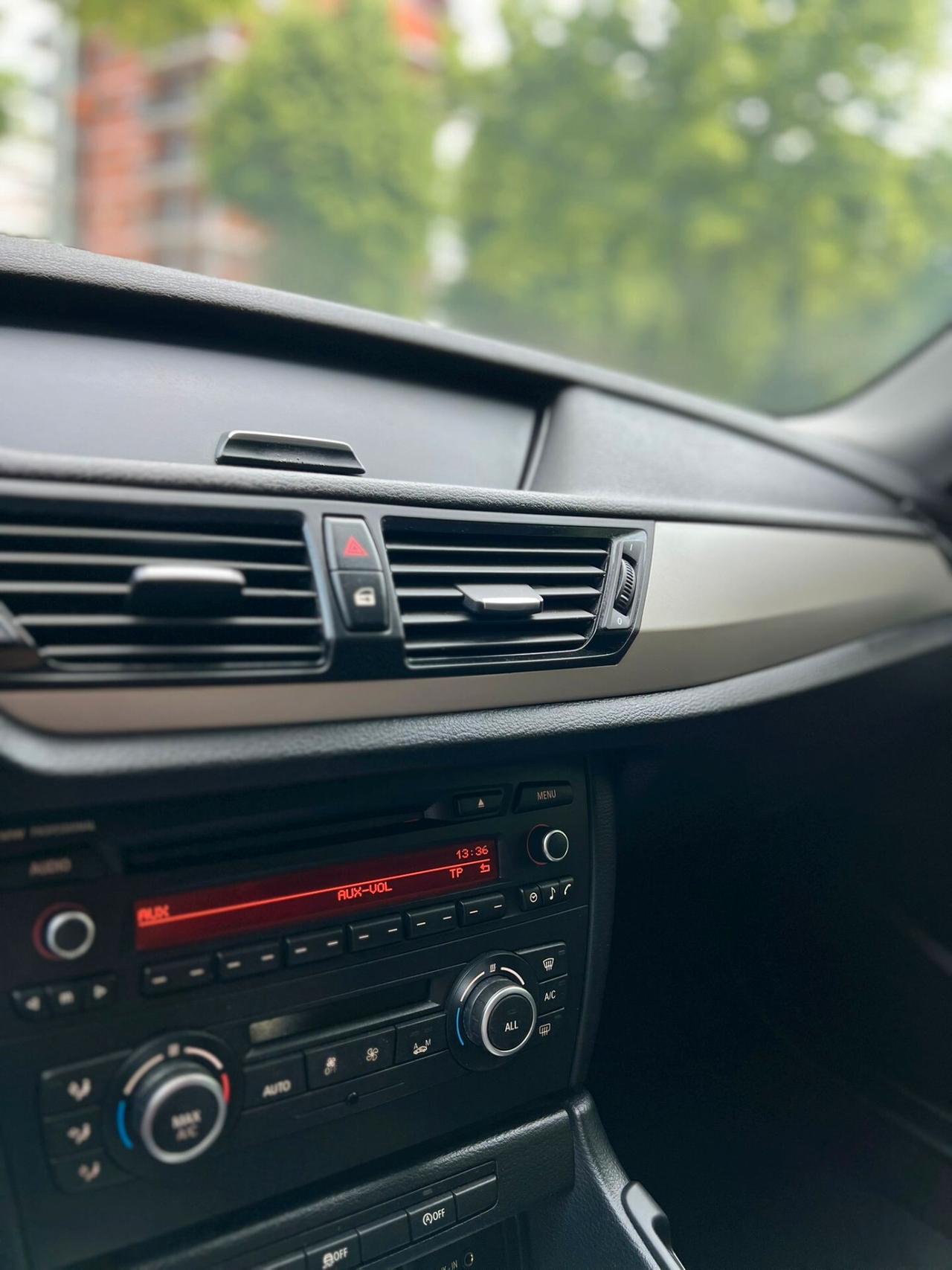 Bmw X1 sDrive18d Sport Line