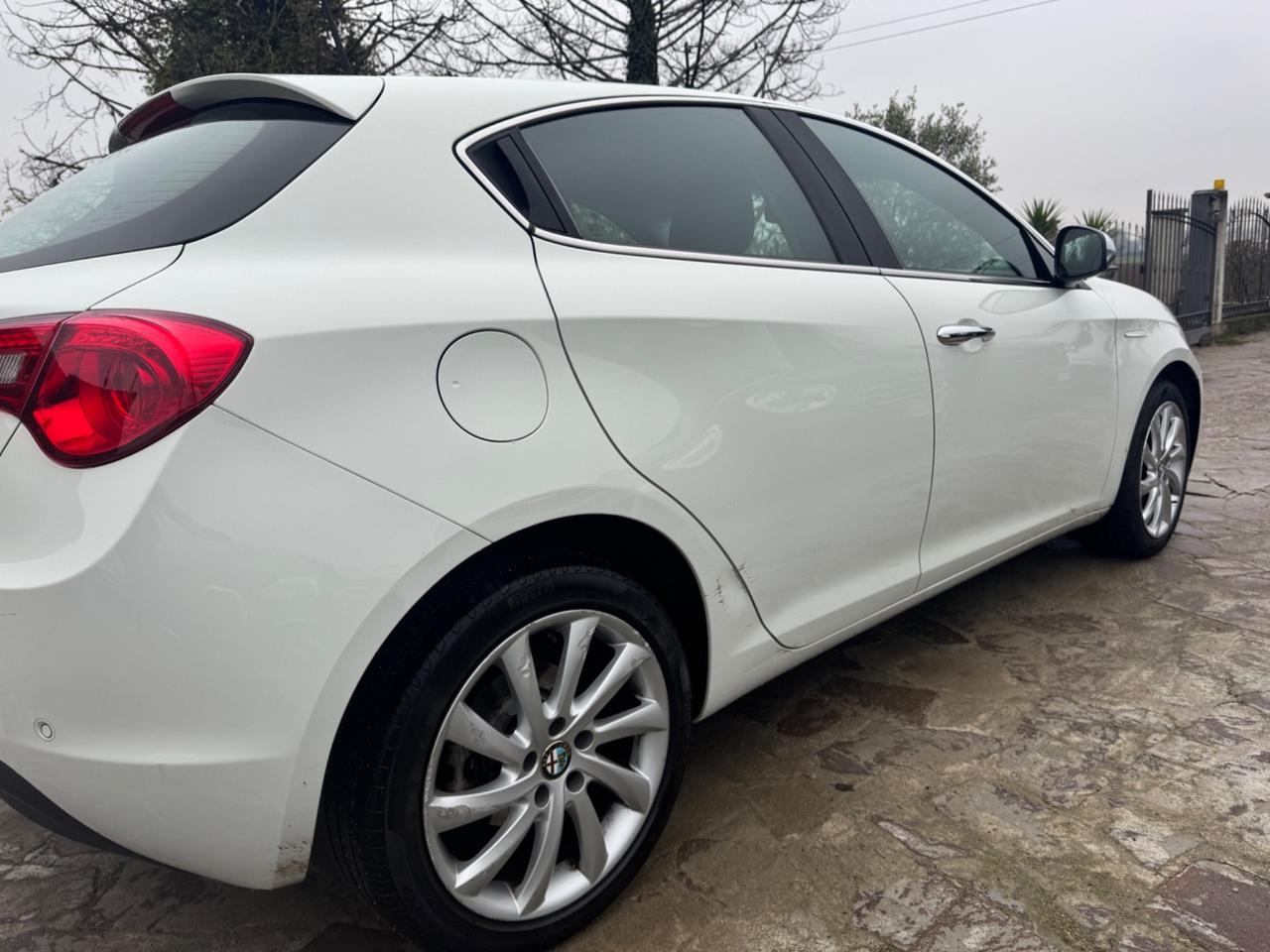 Alfa Romeo Giulietta 1.6 JTDm-2 105 CV Exclusive neopatentato
