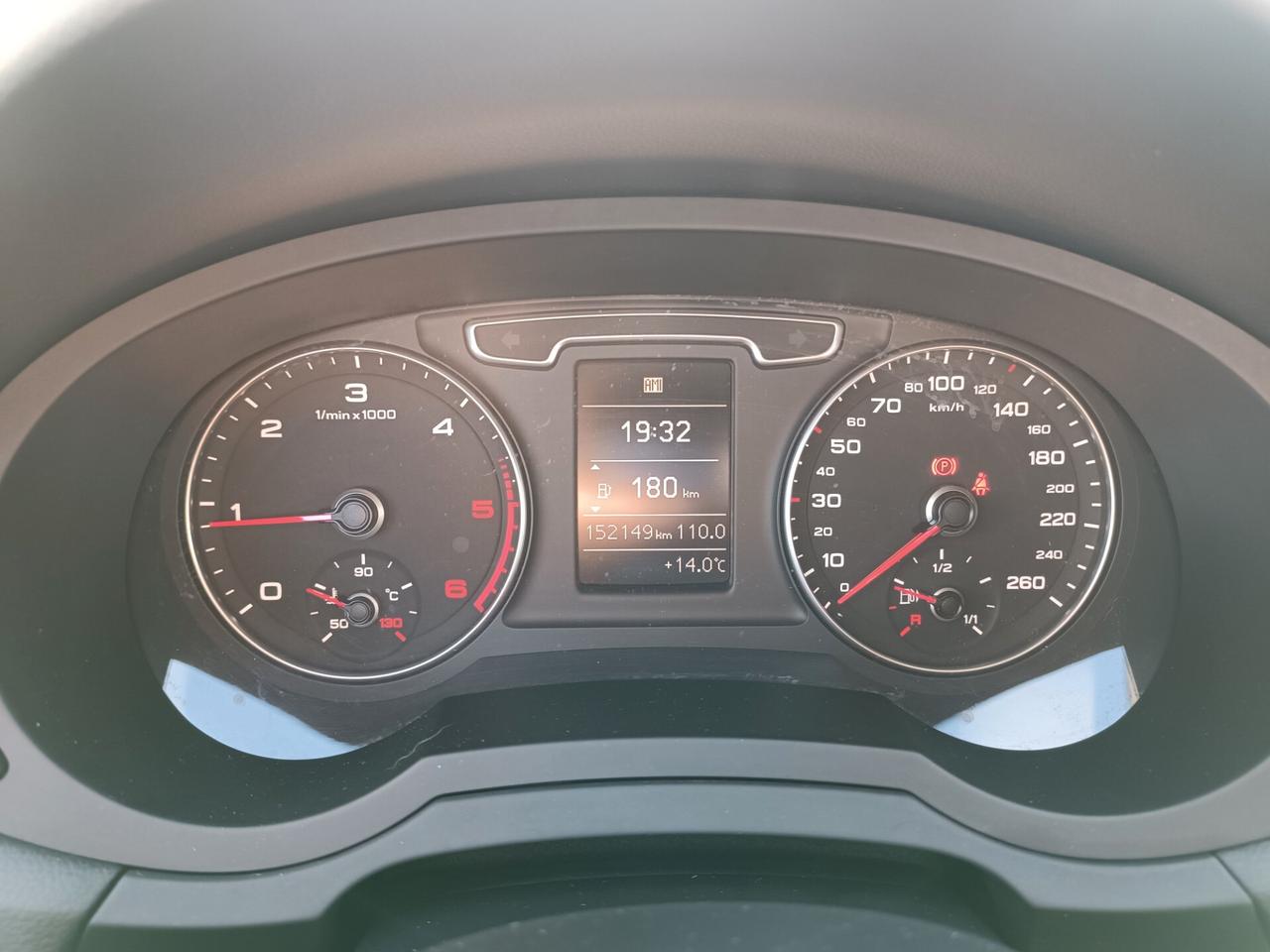 Audi Q3 2.0 TDI soli 152.000km