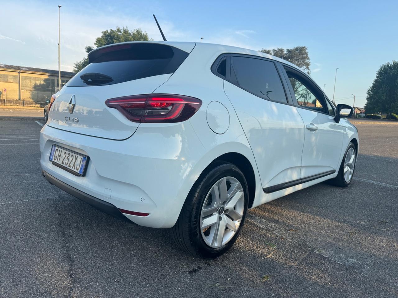 Renault Clio TCe 90 CV idonea ai neopatentati
