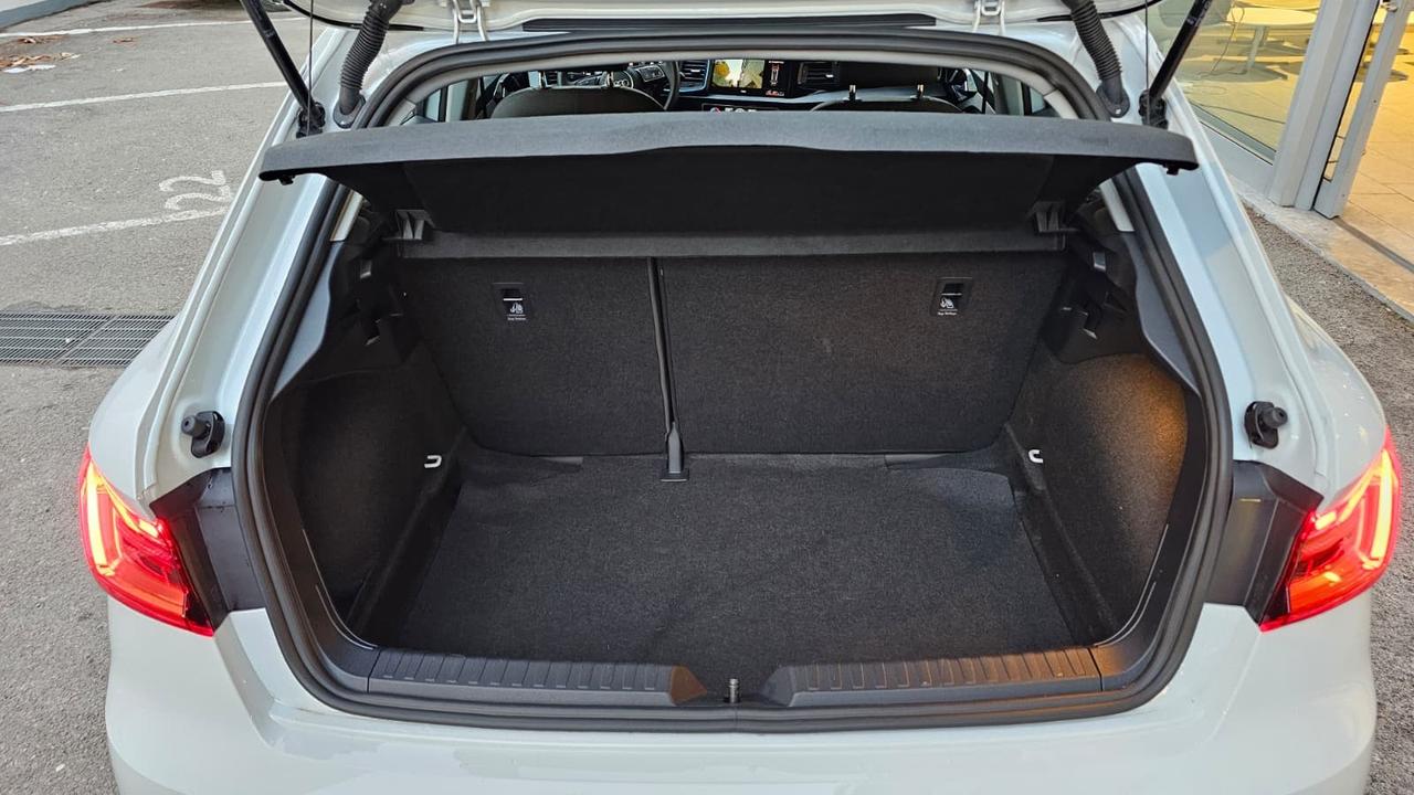 Audi Audi A1 Sportback Business 30 TFSI 85(116) kW(CV) 6-marce