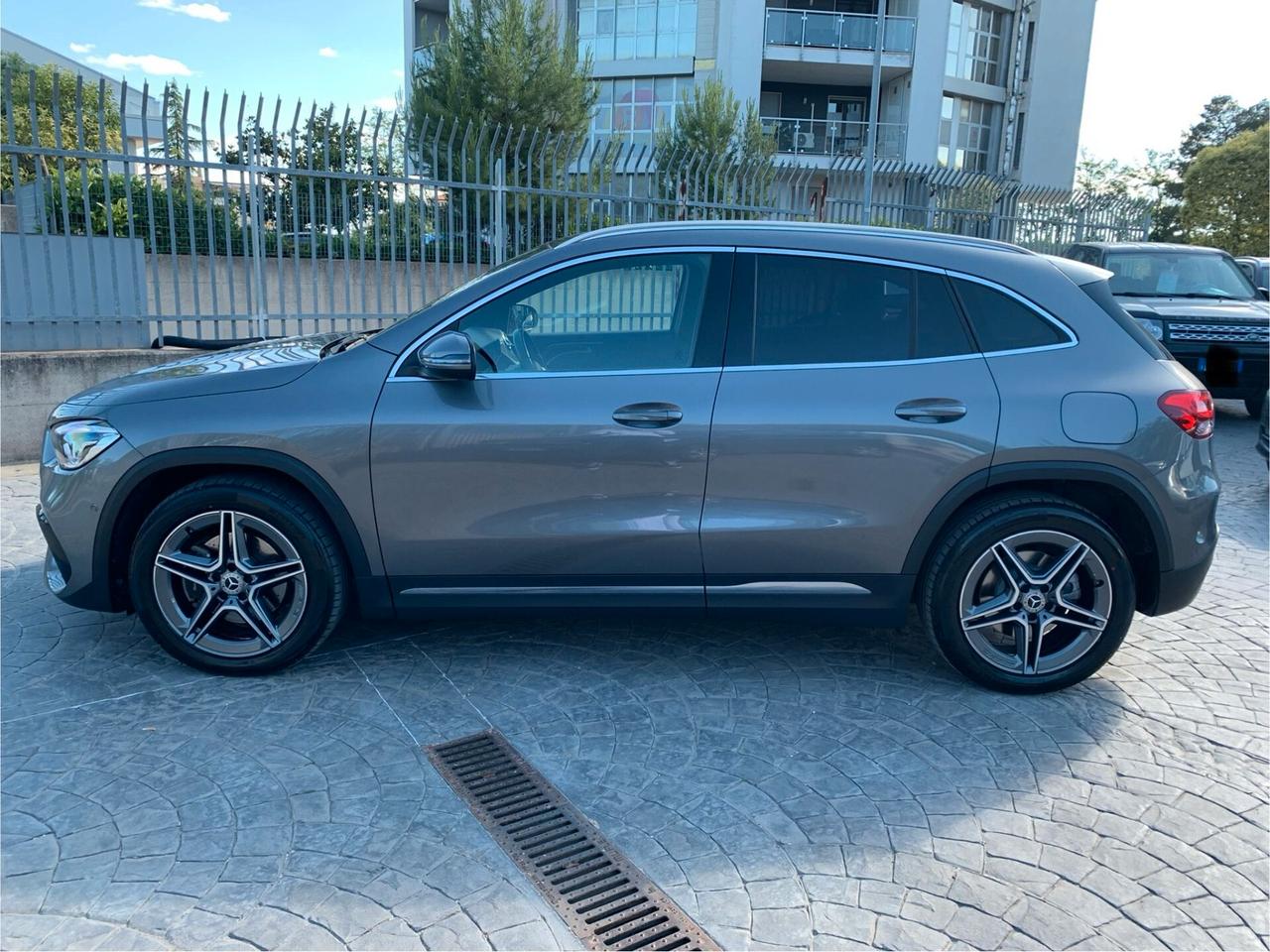 Mercedes-benz GLA 250e Plug-in Premium AMG line