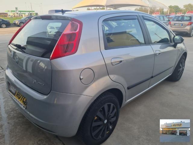 FIAT Grande Punto BENZINA-60.000 KM-NEOPATENTATI