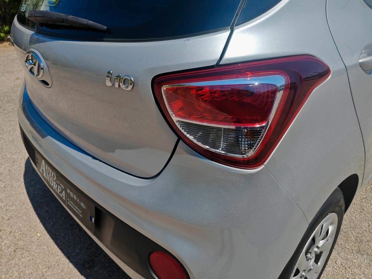Hyundai i10 1.0 Benzina full optional 2019