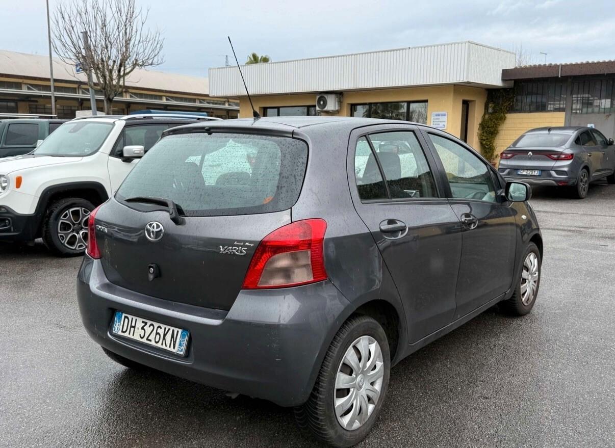 Toyota Yaris 1.3 5 porte Sol