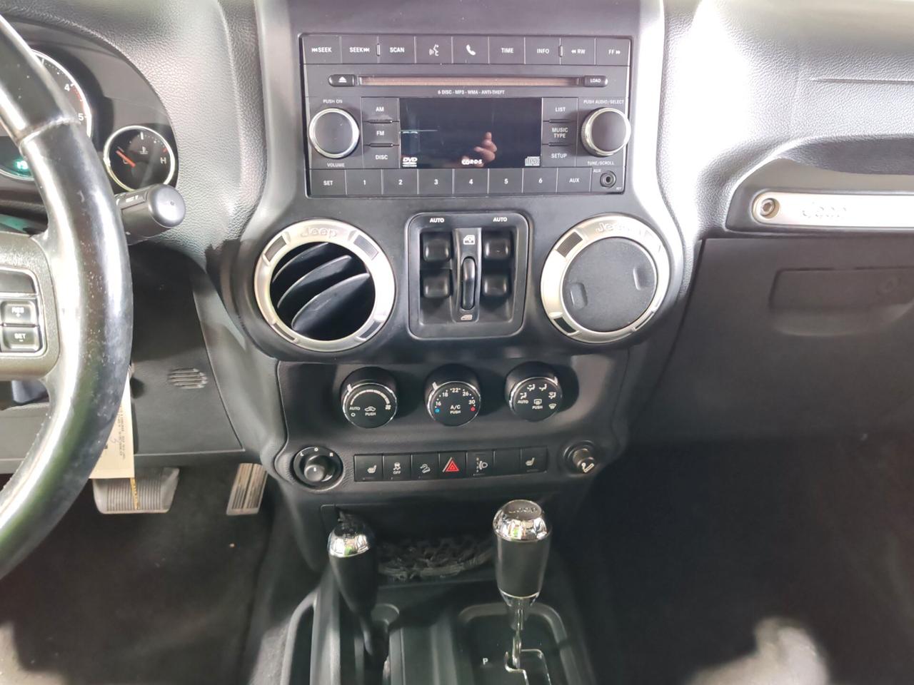 Jeep Wrangler Unlimited 2.8 CRD DPF Sahara Auto