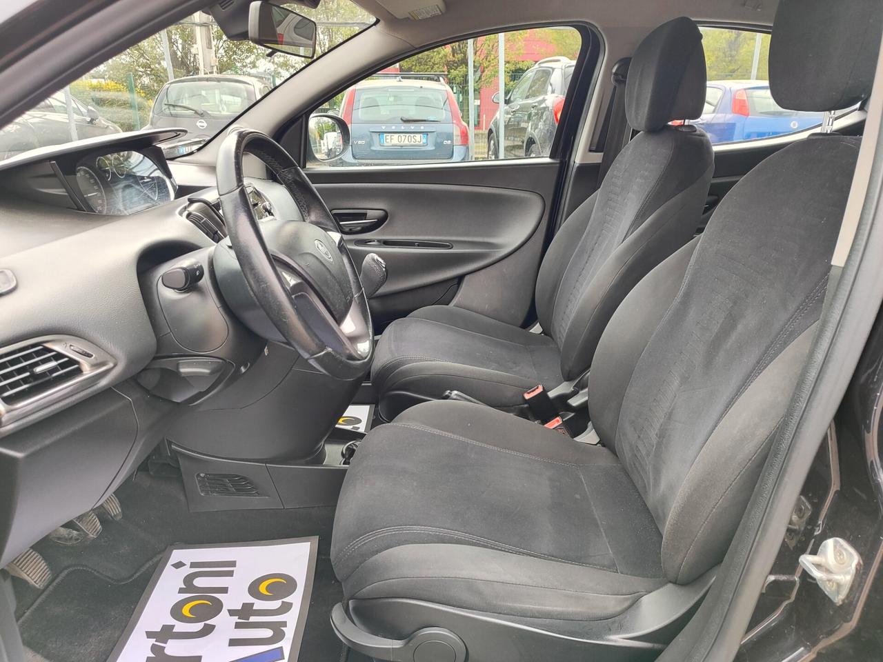 Lancia Ypsilon 1.2 69 CV 5 porte GPL Ecochic Gold