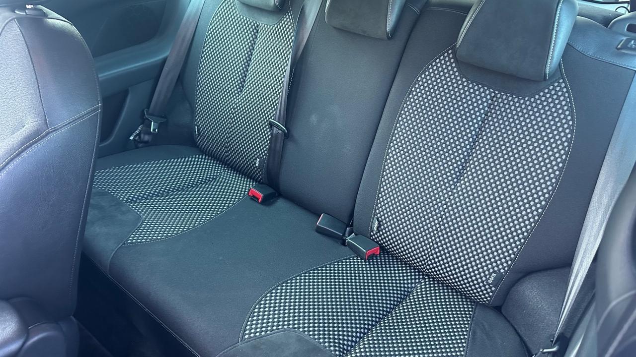 Ds DS3 3 1.6 e-HDi 90 airdream Just Black