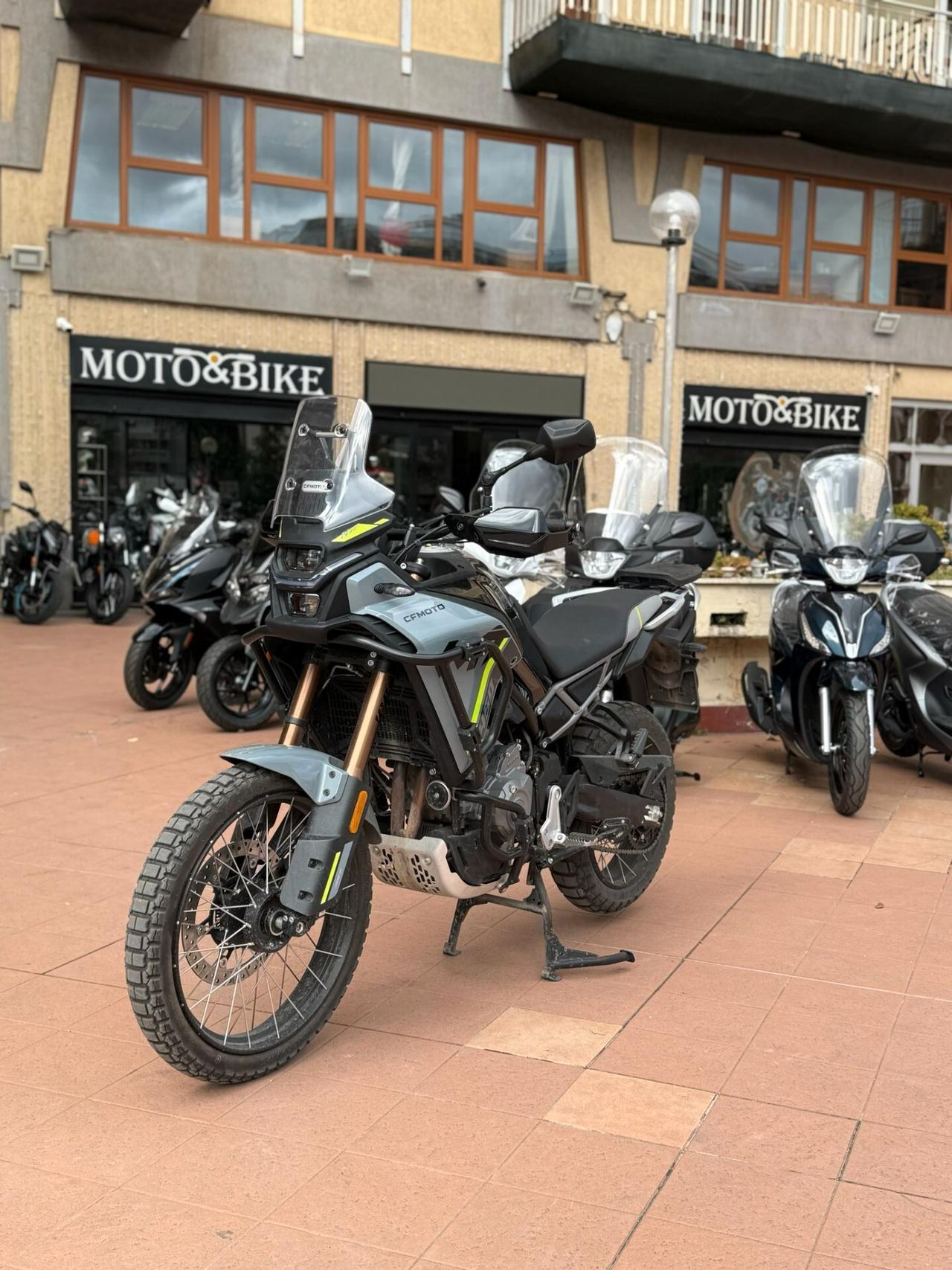 Cf Moto 450MT - 2025