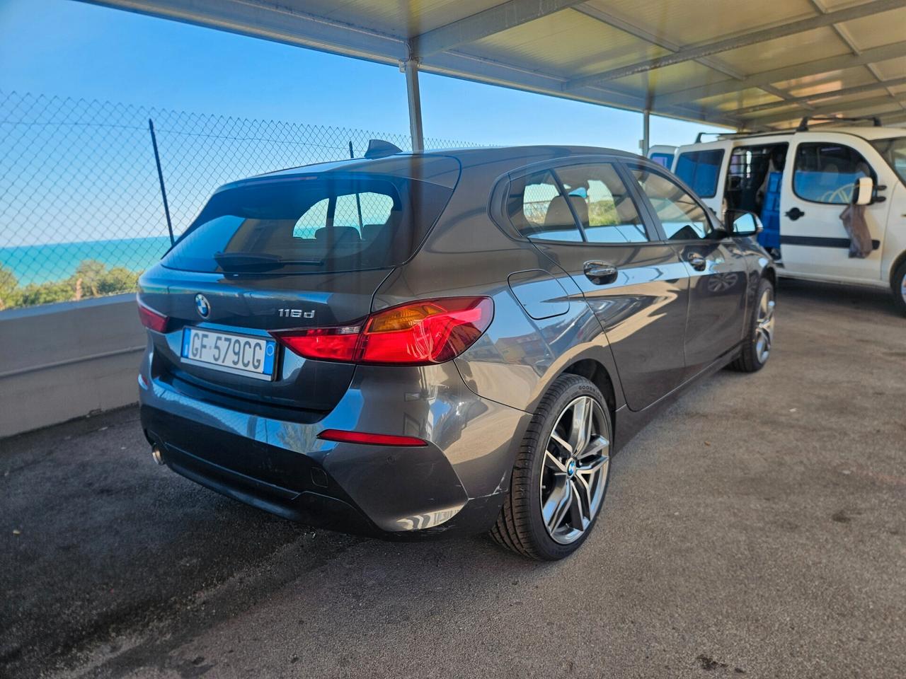 Bmw 116 116d 5p. Business Advantage Automatica
