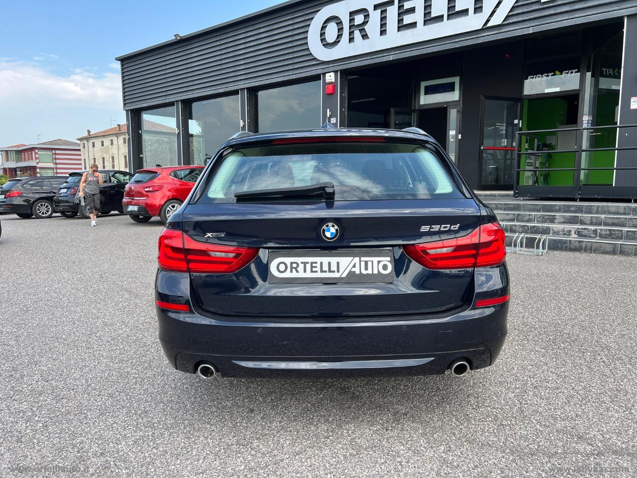 BMW 530d xDrive Touring Business