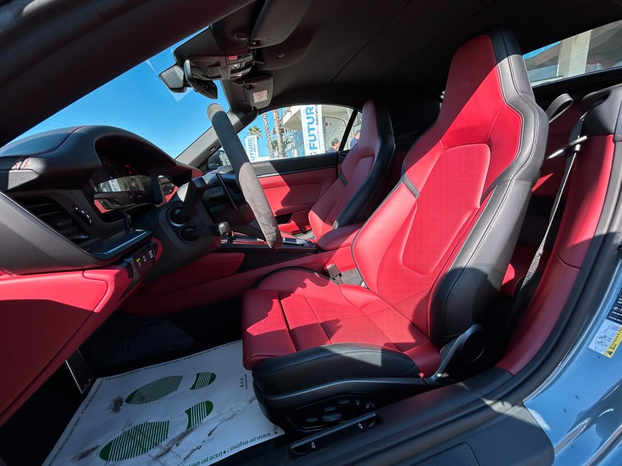 Porsche 992.2 911 Cabrio 3.6 Carrera 4 GTS auto 541 CV